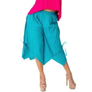 Blue Solid Bottom Tie Capri Style Relaxed Fit Pant